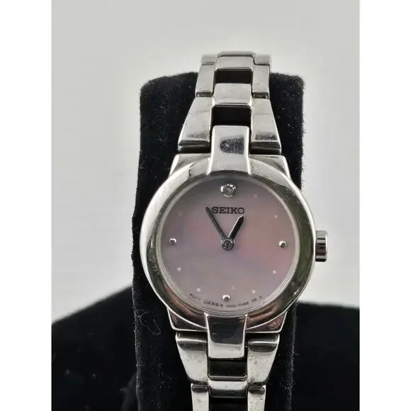 Rare Lady's Seiko Rose 1N00-0GN0 Diamond Dial Quartz Watch New Battery Runs Mint - Picture 2 of 11